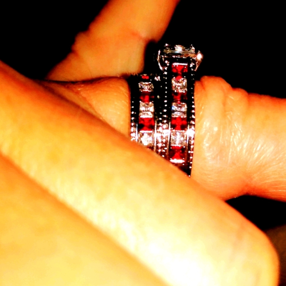 ***RUBY & WHITE SAPPHIRE WEDDING SET (7)***